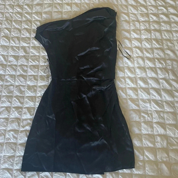 Reformation Alanís 100% silk asymmetrical dress - Picture 1 of 15